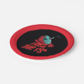 十三日 |ブルーホッケーマスクを貫通するナイフ ペーパープレート (アングル)