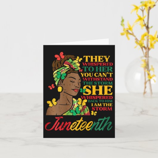 十二月に彼らはあなたがストームウォムに立つことはできないようにささやいた カード (黄色い花)