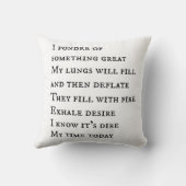 十代の若者たちのカーラジオの叙情詩の枕 クッション (裏面)