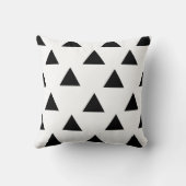 十代の若者たちのシンプルな三角形の枕 クッション (裏面)