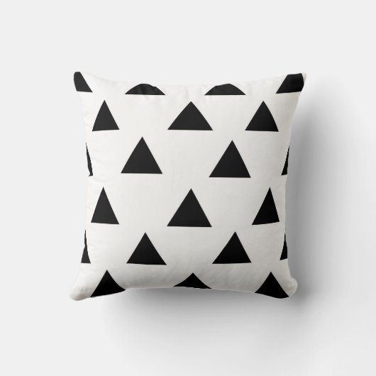 十代の若者たちのシンプルな三角形の枕 クッション (裏面)