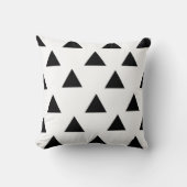 十代の若者たちのシンプルな三角形の枕 クッション (正面)