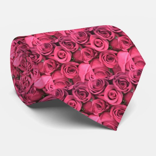 十分に赤いバラの ネクタイ (ロール)
