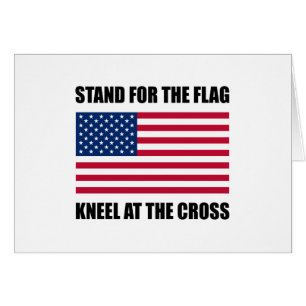 十字の旗のKneelのための立場