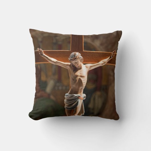 十字枕の上のイエス クッション (正面)