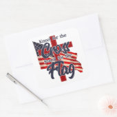 十字架に膝掛け、旗のステッカーに立つ スクエアシール (封筒)