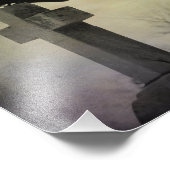 十字架に身を寄せる孤独なカラス フォトプリント            (角)