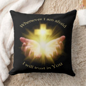 十字架を手にした聖書の引用文 クッション (ブランケット)