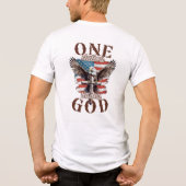 十字架を持つハゲのワシと神の下の国に旗を付ける トライブレンドTシャツ (裏面)