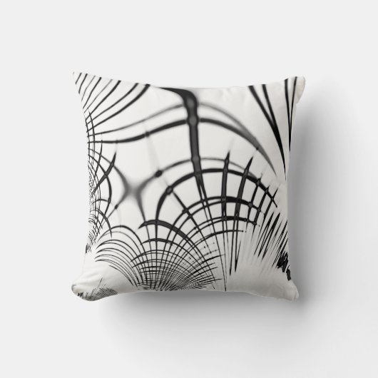 十字灰色の線は爪のスケッチを思い出させる クッション (正面)