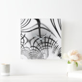 十字灰色の線は爪のスケッチを思い出させる スクエア壁時計 (ホーム)