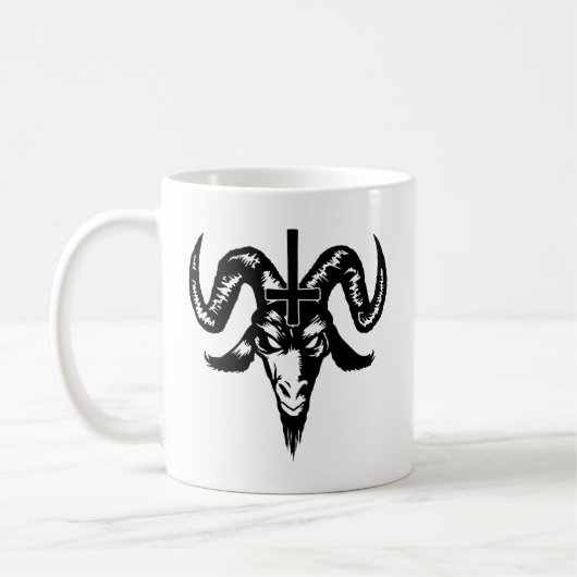 十字(黒)が付いている悪魔的なヤギの頭部 コーヒーマグカップ (左)