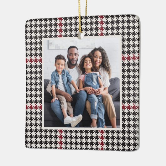 千鳥格子のクラシックレッド黒一枚のクリスマス セラミックオーナメント (左)