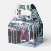 午前中の太陽に保護される フェイバーボックス (裏面サイド)