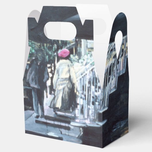 午前中の太陽に保護される フェイバーボックス (オープン)