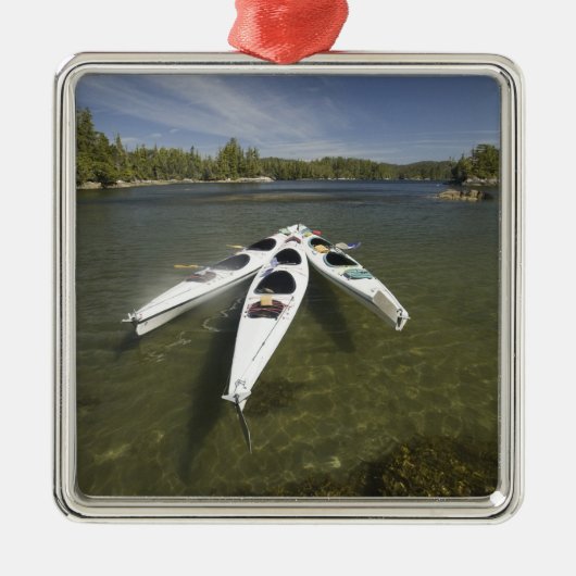 午後遅くに休息中のカヤック艦隊 メタルオーナメント (正面)