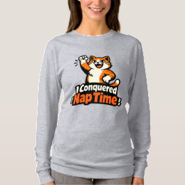 午睡時間を制覇 – 自信たっぽい勝利の猫 Tシャツ