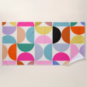 半カラフル世紀の抽象芸術パタモダンーン ビーチタオル (正面)