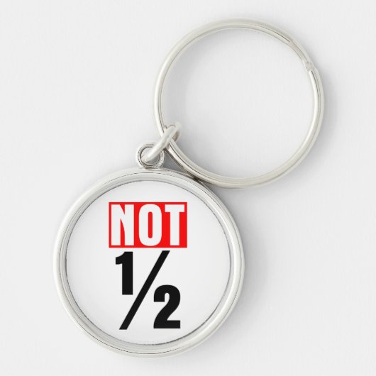半分ではない キーホルダー (正面)