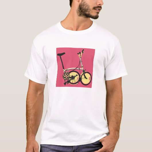 半分によって折られるBrompton PinkYell Tシャツ (正面)