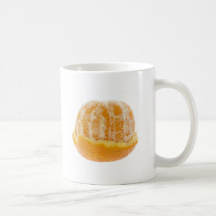 半分によって皮をむかれるマンダリンオレンジ コーヒーマグカップ
