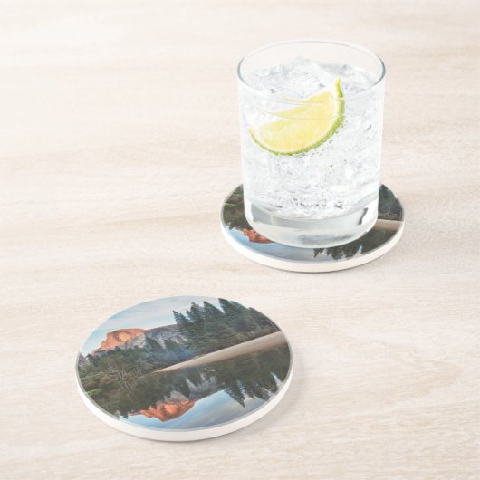 半分のドームおよびMerced コースター (側面)