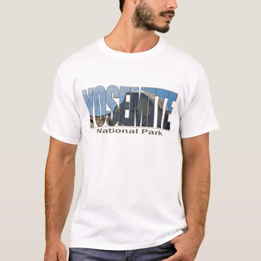 半分のドームが付いているヨセミテ国立公園の文字 Tシャツ (正面)
