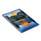 半分のドームの金ライト ノートブック (右側)