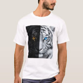 半分黒、半分白の炎の虎の顔 デジタルアート Tシャツ (正面)