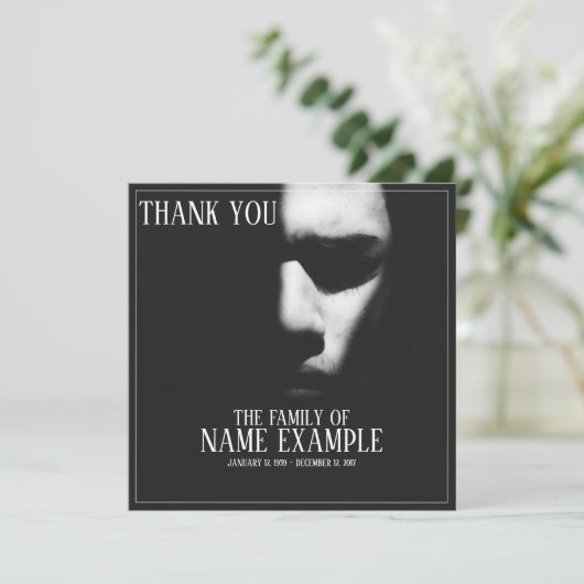 半影に眠る顔 (スタンド正面)