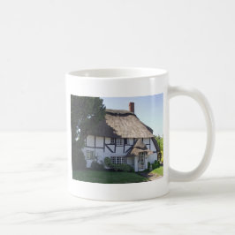 半木造の茅葺コテージ コーヒーマグカップ