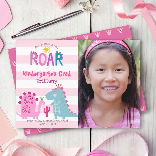 卒園写真恐竜の少女かわいい 案内状