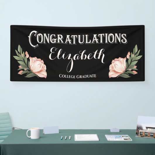 卒業おめでとうございます花ブラックピンク 横断幕 (トレードショー)