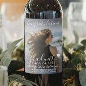 卒業おめでとうの写真と白のスクリプト ワインラベル