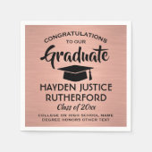 卒業おめでとうブラシ付きピンクローズ金ゴールド&ブラック スタンダードカクテルナプキン (正面)