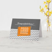 卒業おめでとう。グレーシェブロンパターンカスタム カード (黄色い花)