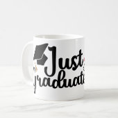卒業おめでとう ディプロマとキャップであなたの卒業年を祝おう コーヒーマグカップ (正面左)