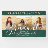 卒業おめでとう！3枚の写真を緑と金で飾ったコラージュ 横断幕 (横)