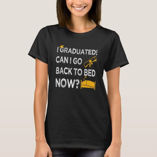 卒業したら卒業生に戻れまカッコいいす Tシャツ (正面)