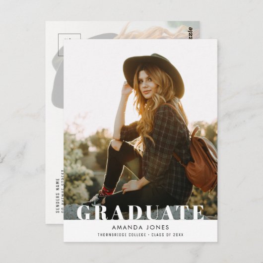 卒業する | はっきりしたタイポグラフィ卒業招待状 ポストカード (正面/裏面)