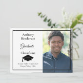 卒業のお知らせ ブラックキャップと写真 招待状 (スタンド正面)