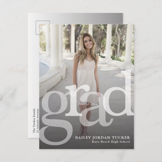 卒業の招待状のシンプルな卒業生の上敷のクラス 案内ポストカード (正面/裏面)