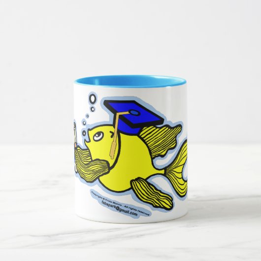 卒業の魚の卒業生 マグカップ (中央)