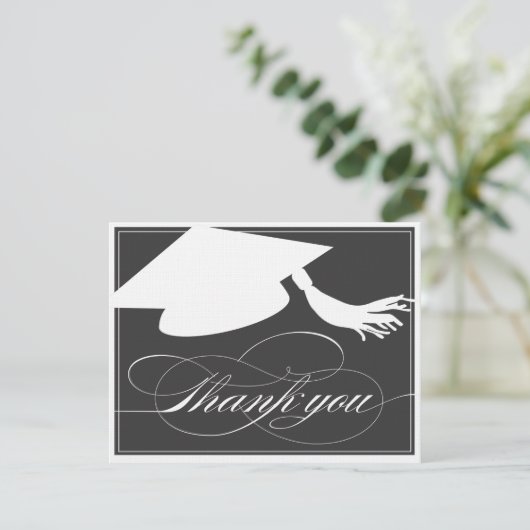 卒業は平らなメッセージカード|の黒感謝していしています 招待状 (スタンド正面)