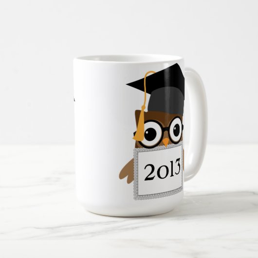卒業オタク系の式マグカップのグラッドキャップ級付きフクロウ コーヒーマグカップ (正面右)