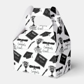 卒業キャップと卒業証書コラージュおめでとう フェイバーボックス (正面サイド)