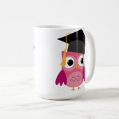 卒業キャップマグカップ付きピンクフクロウ コーヒーマグカップ (正面右)