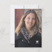 卒業ナースピン留め式2025写真 招待状 (裏面)