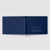 卒業ネイビーブルーのホワイトネームのスクリプトのミニマル ゲストブック (全面)