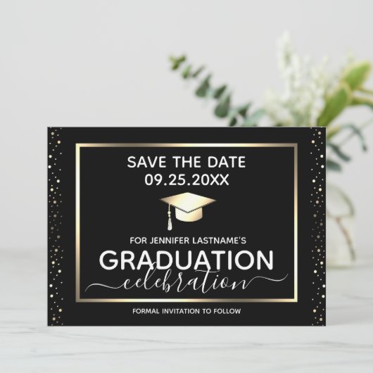 卒業パーティー日付を保存する黒と金ゴールド 招待状 (スタンド正面)